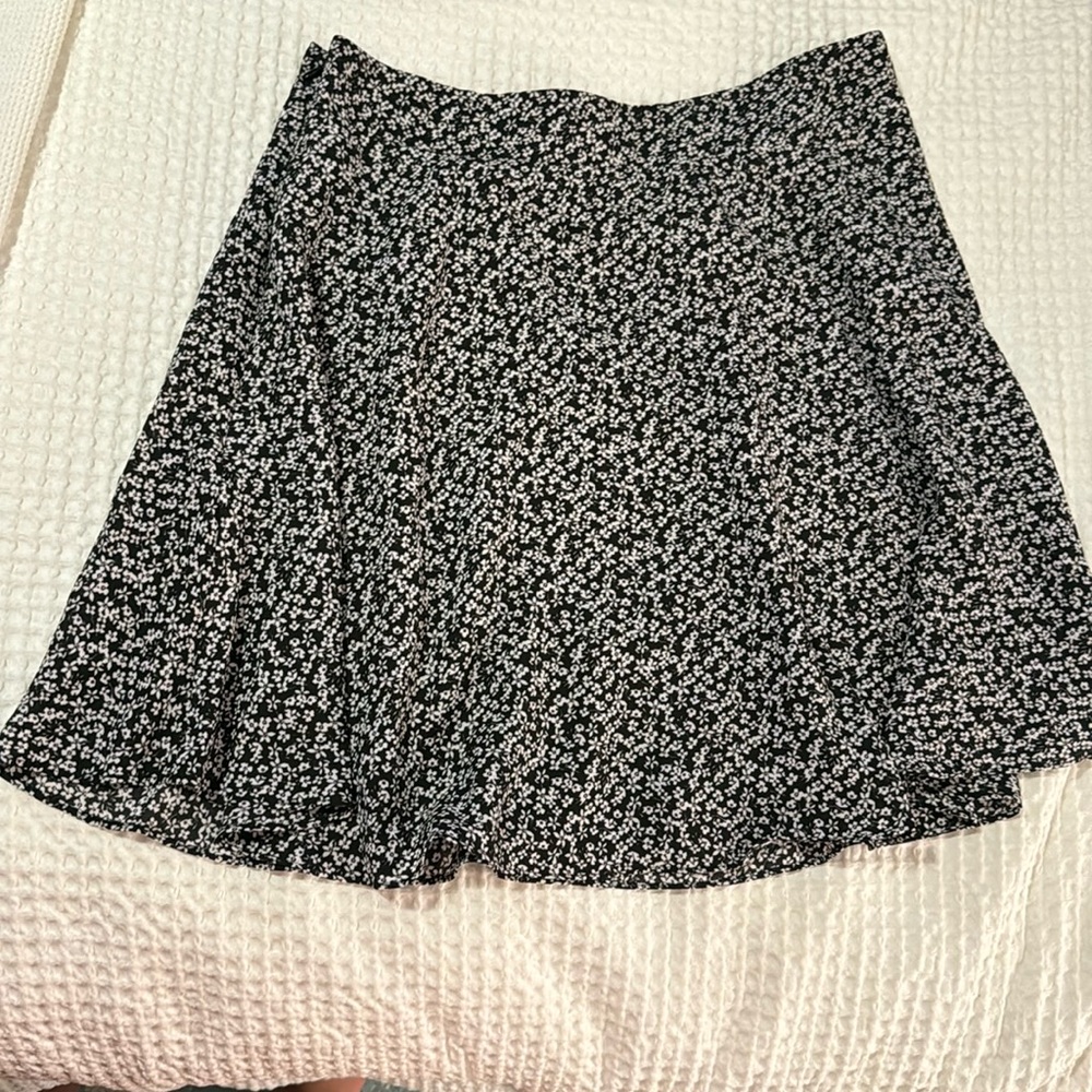 Socialite Floral Skirt side zipper | size L | color deep navy